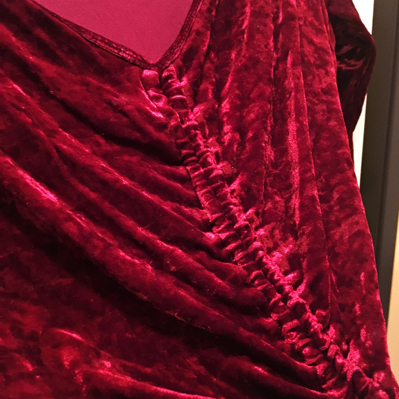 BEBE Red Velvet Adjustable Crop Top - Picture 4 of 5